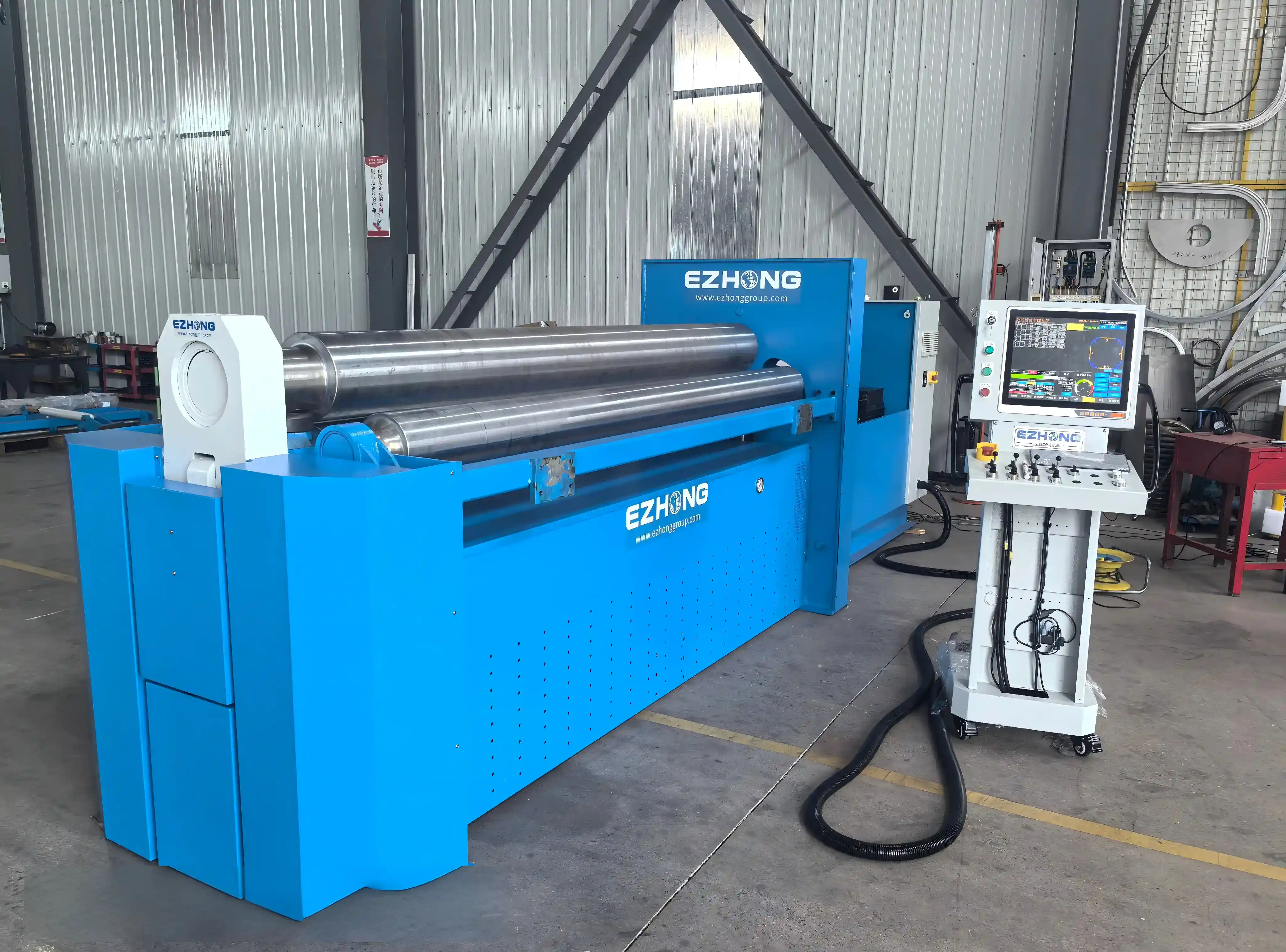 Four roll rolling machine detail 3