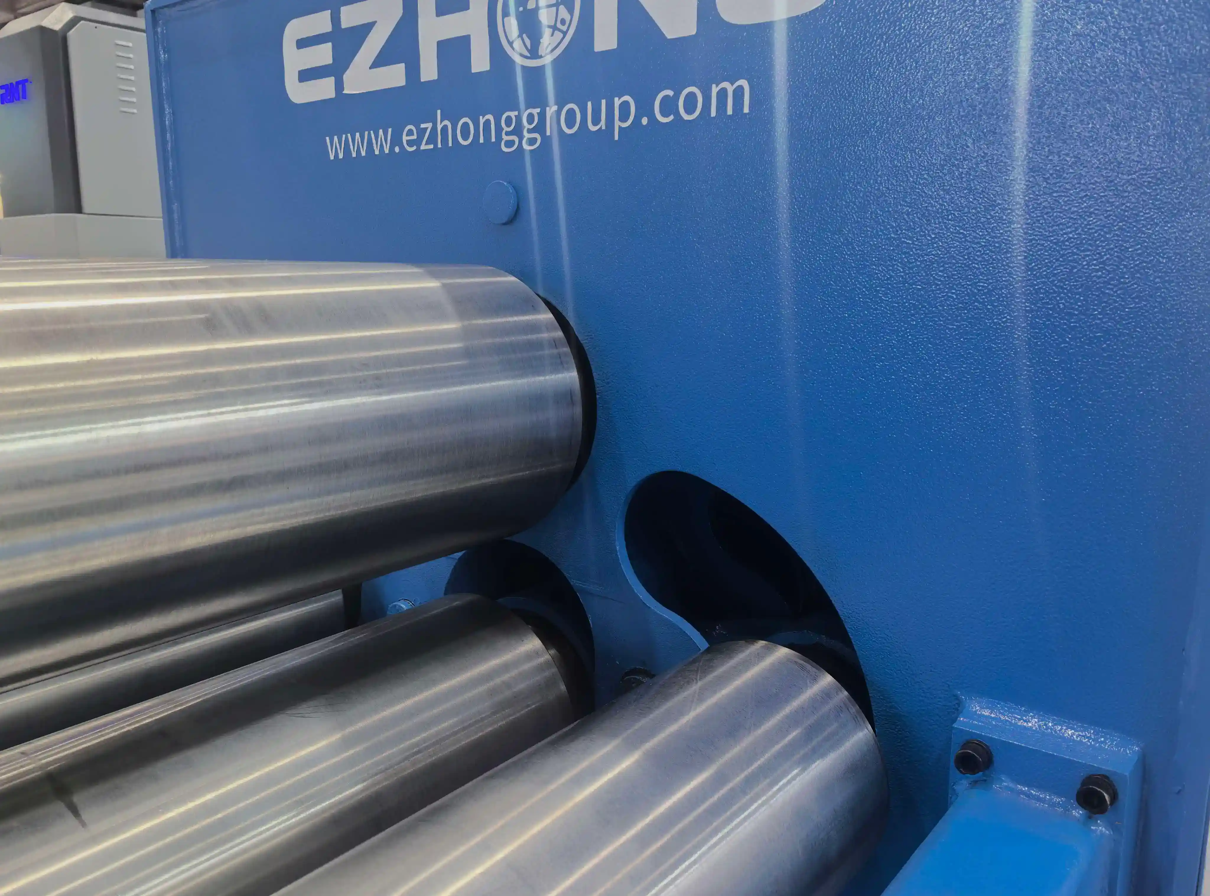 Bidirectional end pre-bending system