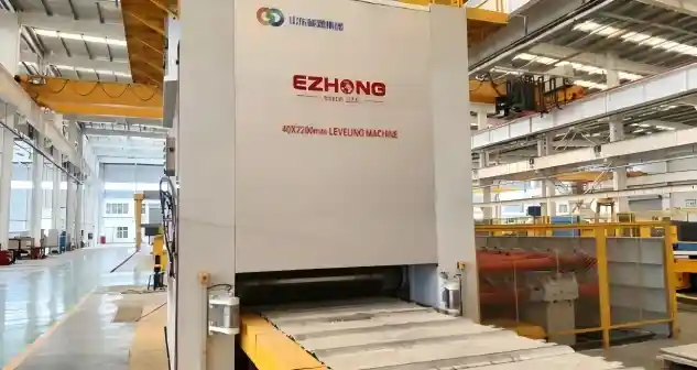 Large capacity pipe forming for pipeline sections