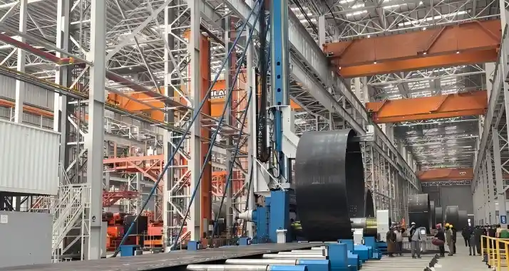 Wind tower base cylindrical section rolling